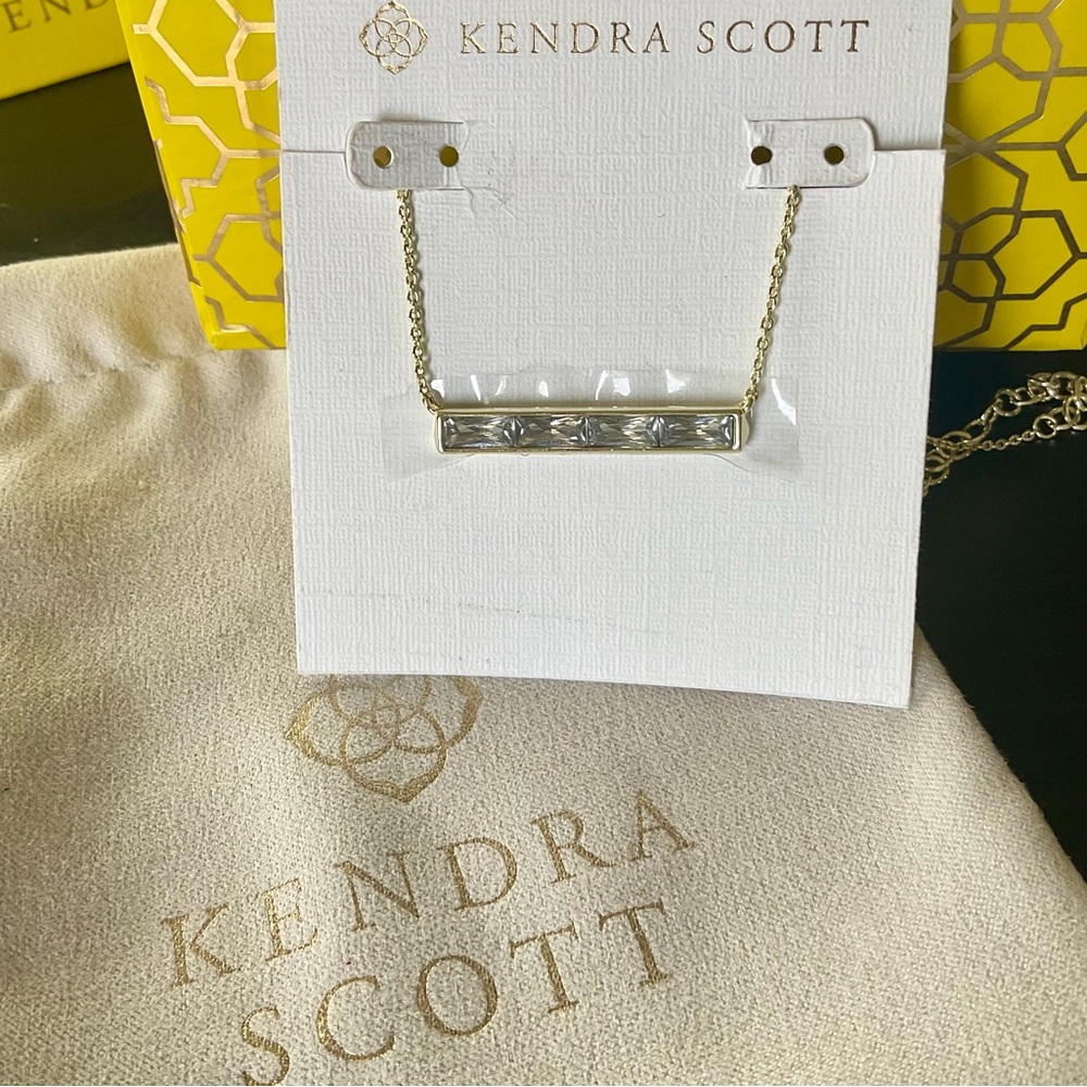 KENDRA SCOTT Jack Gold Tone Pendant Necklace in White Crystal - BNIB & RARE